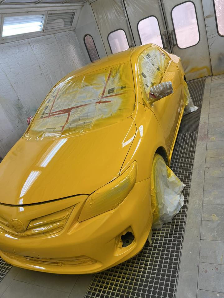 السلام عليكم  شلونكم شباب الطيبين توفر لدئ مركز ابو العبد الصباغ / نضام القسط للصبغ السيارات وبولش السيارات وكلشي يخص سيارتك حتي تبديل الدهن 
صبغ عام 
سمكره بشغل ١٠٠٪؜ ١٠٠ 
بولش عام 
صبغ قطع 
حمام ناشف ورطب 
تكحيل احترافي 
غسل مترفر 
نستقبل سياراتكم ع مدار الاسبوع كامل 
وحياكم 
عنوان /كركوك سايدين العمل الشعبي قرب اسواق زانا 
رقم الهاتف / ***********
