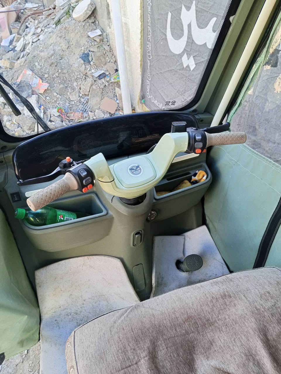 سلام عليكم تكتك شحن للبيع عنوان مدينة الصدر حي المنتظر شارع ١١٠السعر ١٨٠٠التصال على الرقم ***********   موجود واتساب
