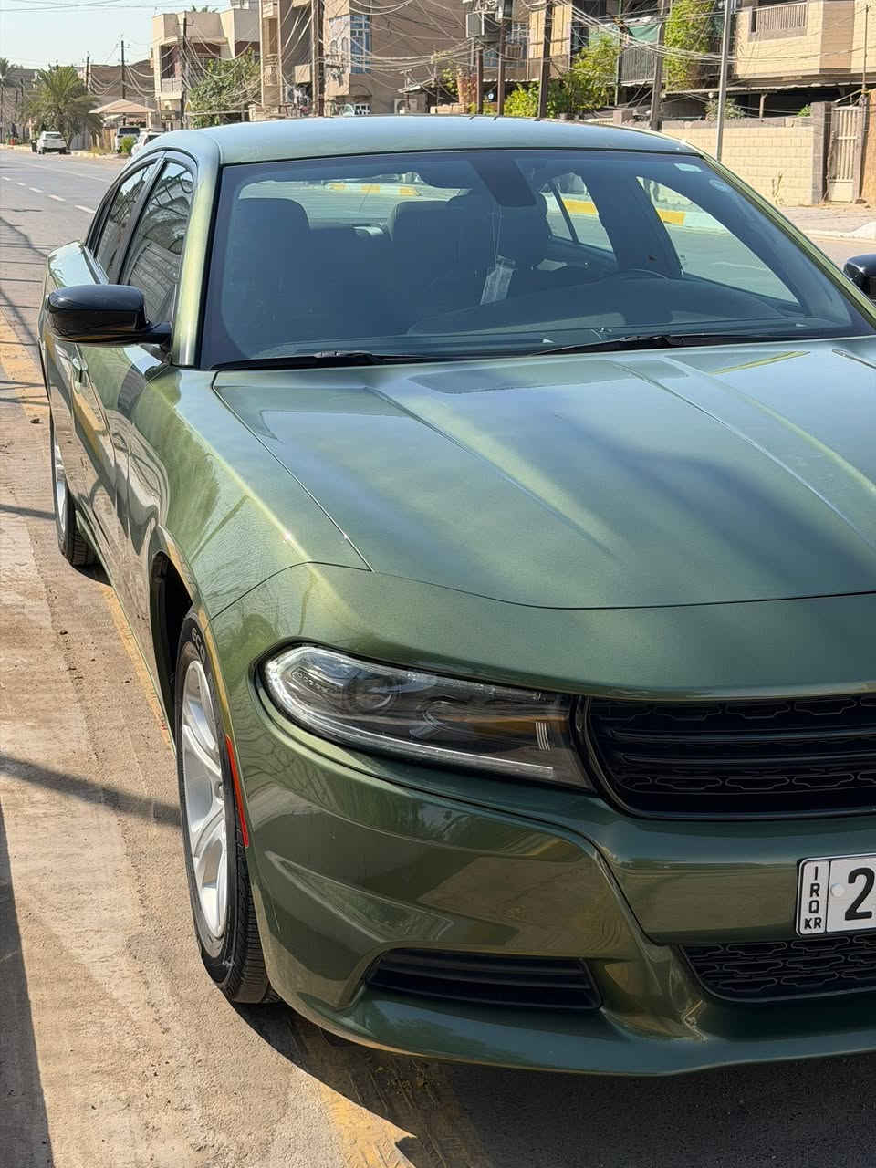 دوج جارجر لون مميز 2023  (بلاك توب) وارد امريكي داخلة كلين

موصفات sxt 

محرك 3600cc

رقم اربيل بأسمي

ماشيه 37 mi 

سياره استعمال شخصي 

بدون اي نقص جديده جداً 

مكان سياره بغداد 

الي يدور سياره جديده مال جناي 

للتفاصيل اكثر اتصل  ***********

‏(بيهه ملاحضات بسيطه جدآ)

السعر 240$ وبيها مجال قليل
