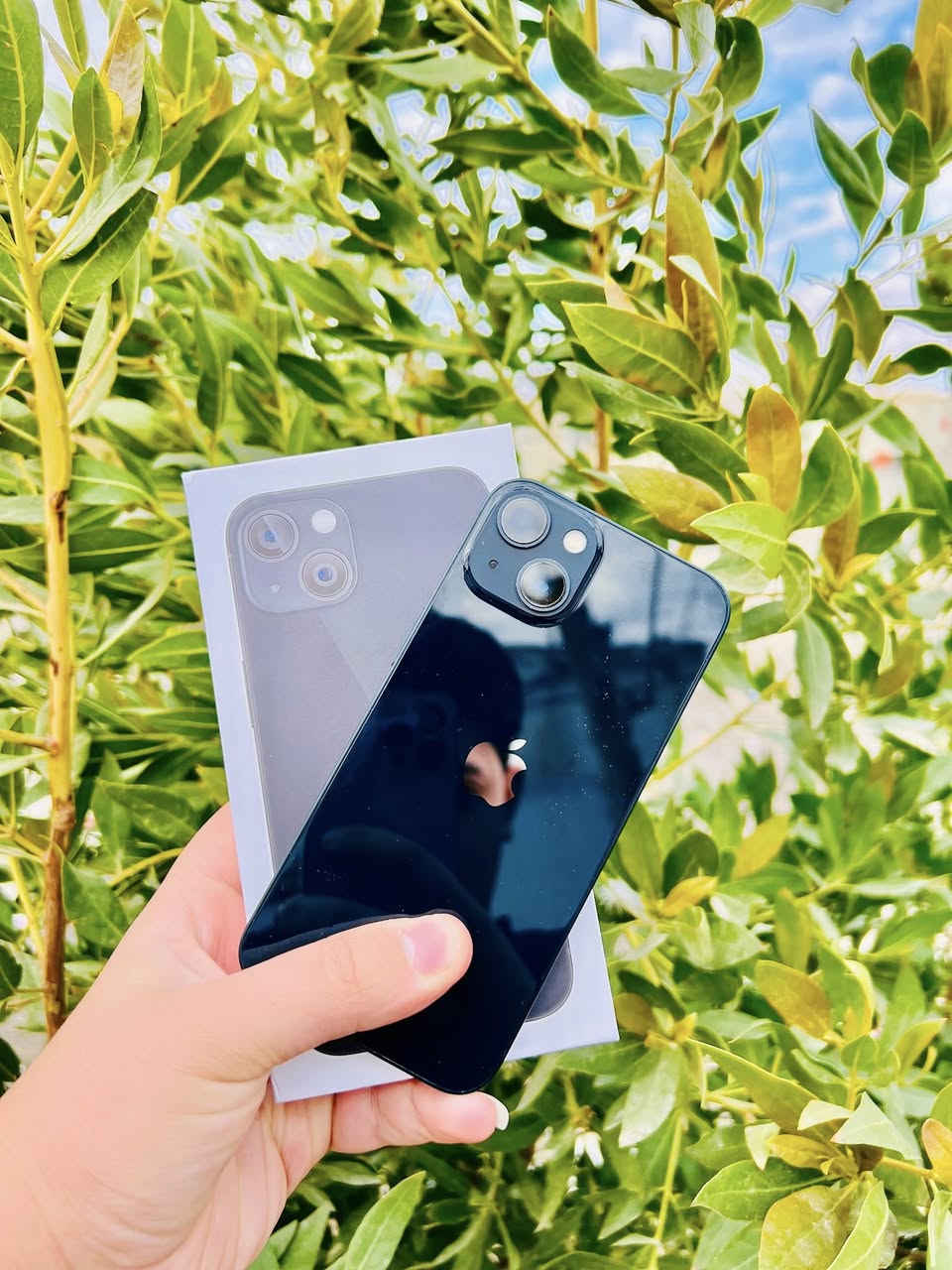 أعادة نشر بسبب الوعود الكاذبه إذا مو شراي لضل تواعد وتكول امس المنشور
السلام عليكم 

آيفون 13عادي 

ذاكره 128

بطاريه 91 

كفاله عامه 

نموذج M عربي شرق اوسط 

نضافه 100/100 

لون مميز نيلي 

دبل سيم كارت خطين مو خط واحد 

ملحقاته كامله الاصلي كارتونه  و شاحنه 

عنوان نجف حي النصر مهندسين 

للاستفسار اكثر خاص أو لاتصال علا رقم***********
