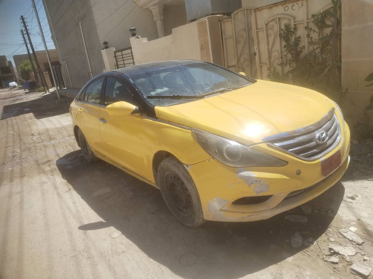 سلام عليكم سوناته مال تعمير للبيع ٢٠١١محرك بي تبخير كير عادي ٤٥ بيها مجال غير متواجد عل فيس رقم مبايل ***********
