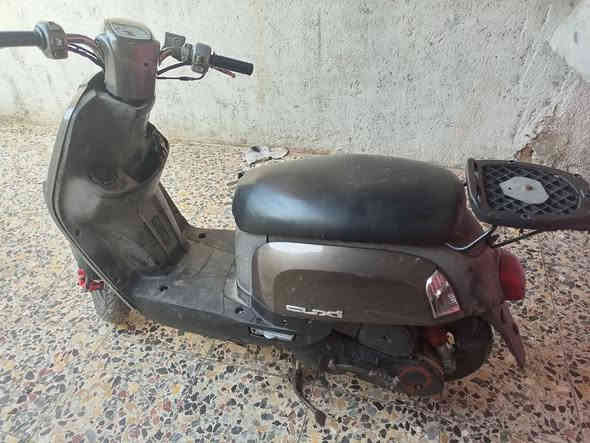 سلام عليكم بوليس لبيع مامتوحه تره بس بيه لاستيك ولف بس من بارده دخن ومن تحمه تكطع دراجه نكره سلف وكلجه لخلي يرادله تبديل بيه سستم سماعات مكاني لرئاسه مال لعبيدي رقمي ***********
