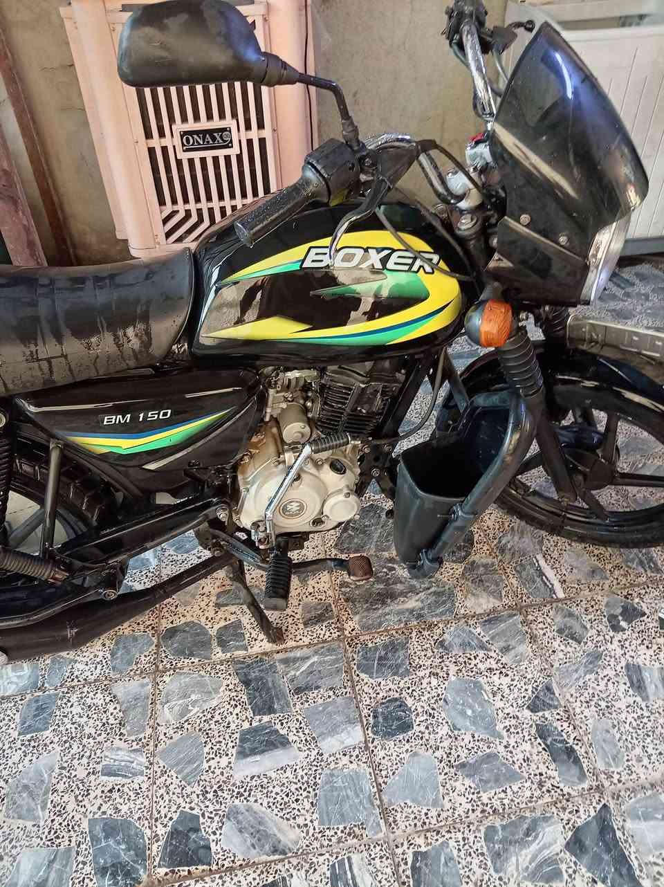 سلام عليكم دراجه بوكسر مرقمه للبيع مديل 21 محسوبه ع 22 مكينه ما مفتوحه مكاني بغداد بمدينة الصدر *********** بي واتساب
