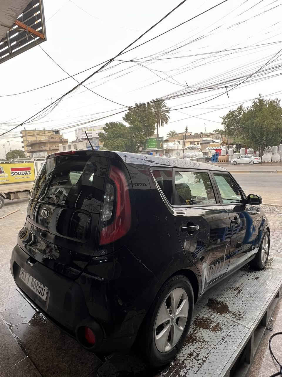 السلام عليكم كيا صول  موديل 2016معروضه 105 وبيه مجال بسيط جدا  رقم بغداد دولي باسمي سنويه هزه كله جديد تحويل مباشر مكينه 1600   تبريد ثلج صدر امامي خلفي جديد تخم تاير جديد سياره جاهزه كل نقص مابيه مواصفات سياره شاشه كبيره   فول تحكمات ستيرن   (((( سياره حادث  بيه 3قطع بدون دواخل بدون ايرباك  صور حادث مرفوقه ويه المنشور )))) مكان سياره بغدادالاستفسار *********** خاص مغلق 🔐
