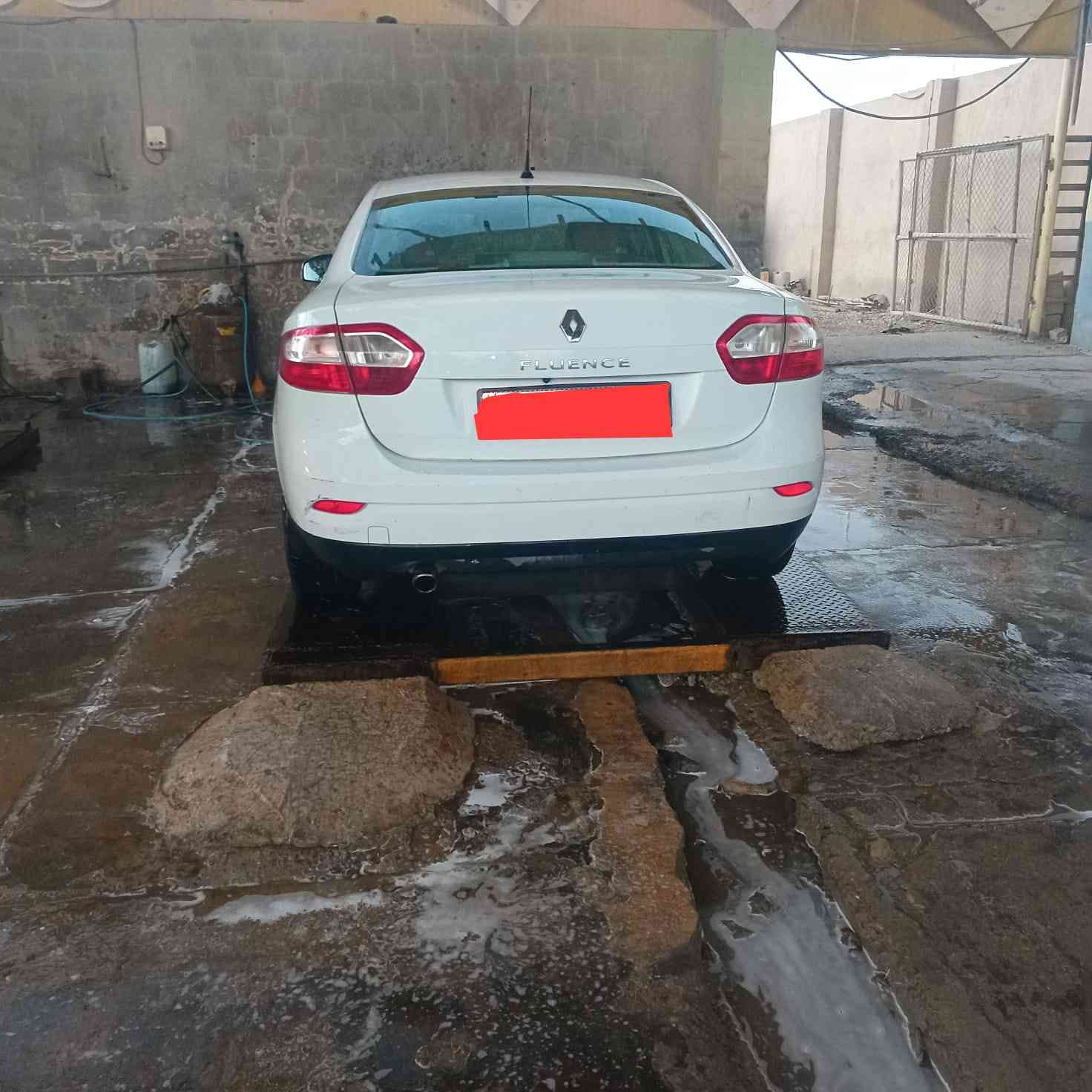 رينو فلونس موديل 2014 ديالى الون ابيض مكفوله من الصبغ والتبديل المحرك مكفول عطل الكير  شاشه استلام شركه سنويه لحد 2030 مشروع وطني باسمي تحويل ثاني يوم  رقم الهاتف  ***********
