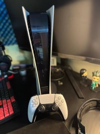 بلايستيشن ديجيتال • ٤١ لعبة • نضيف ٩٠-١٠٠%