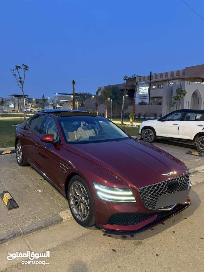 موديل 2023G80  جينيسس
فئة برستيج PRESTIGE اعلى فئه

وارد أمريكي كلين بدي ومحرك ماعدا دعاميه  – رقم بصرة باسمي 

سيارة فخمة، راقية، وأداء عالي تنافس سيارات الفئة الأولى 

 المواصفات:
• شاشة وسطية كبيرة
• شاشة عدادات رقمية كاملة
• مقاعد جلد فاخرة كهربائية مع ذاكرة
• تبريد وتدفئة للمقاعد الأمامية
• بصمة تشغيل + دخول ذكي
• نظام صوت فاخر
• كاميرات محيطية 360 درجة
• حساسات أمامية وخلفية
• إنارة LED كاملة
• جنوط وكالة مقاس 19 إنش
• أنماط قيادة متعددة (Eco – Comfort – Sport)
• نظام النقطة العمياء
• نظام مانع التصادم الأمامي والخلفي
• نظام الحفاظ على المسار
• رادار أمامي + مثبت سرعة ذكي (Adaptive Cruise Control)
• تنبيه عند الرجوع للخلف
• مساعد الخروج الآمن للركاب
• فرامل يد كهربائيه + Auto Hold
• مرايا جانبية كهربائية مع طي وتحكم
• تحكم بالمقود + مثبت سرعة 

هواي مواصافات يمكن ما ذكرتها

 صورة للدعّامية موجودة وتكدر اشوفها عن طريق رقم الشاصي

السيارة نظيفة وفئة راقية وتصلح للاستخدام اليومي والسفر

للاستفسار : ***********
