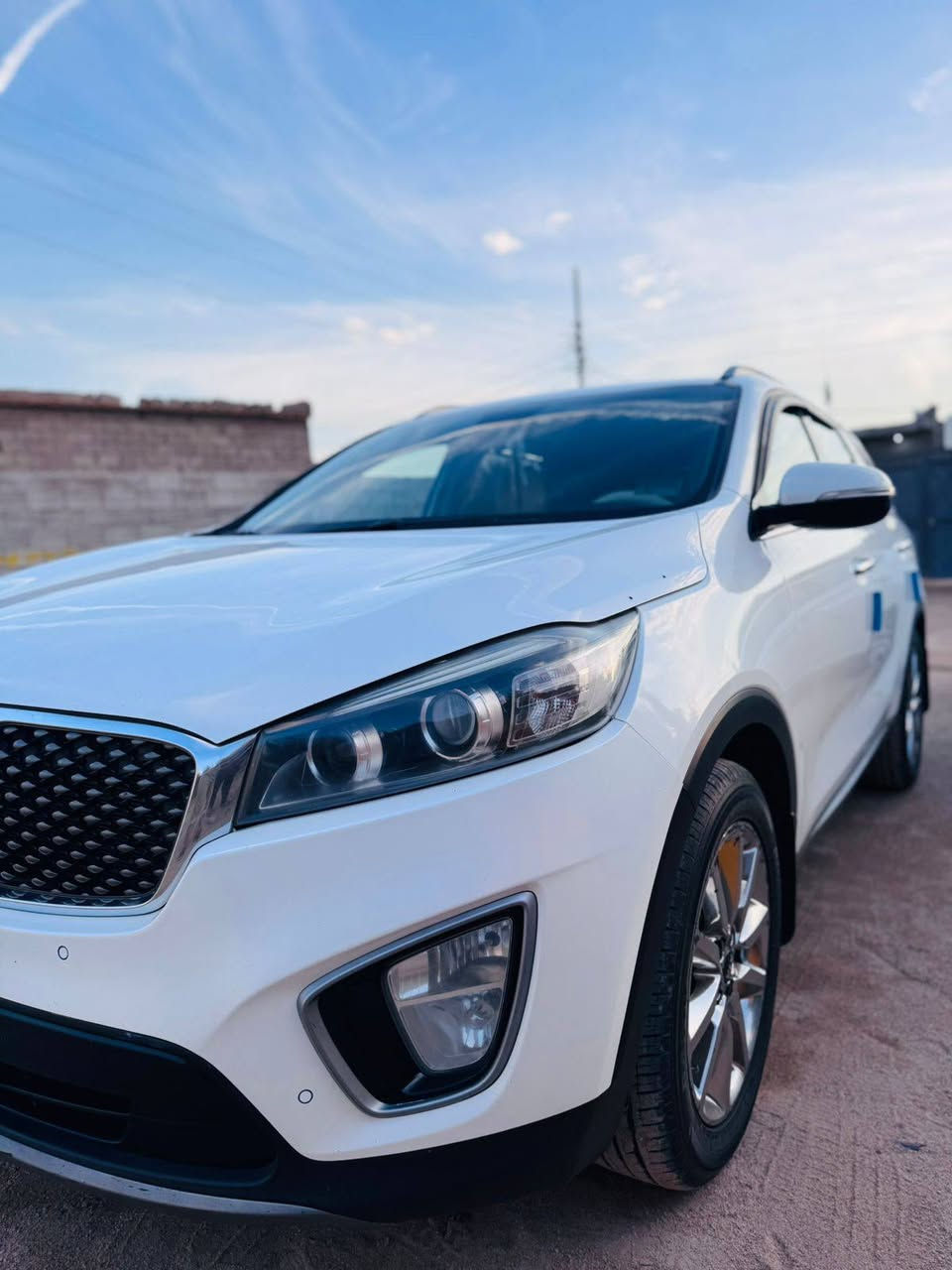 سلام عليكم 
سورنتو خليجي

موديل 16
مكينه 2400 دوش
رقم واسط بسمي 
مكفولة  كفاله عامه 
7 راكب 
تبريد ثلاث قطع 
مري شفط
ترحيب 
جام أوتو 
سياره أحله من صوره 
سعر 180 بيها مجال الشراي
مكاني البصرة
***********
