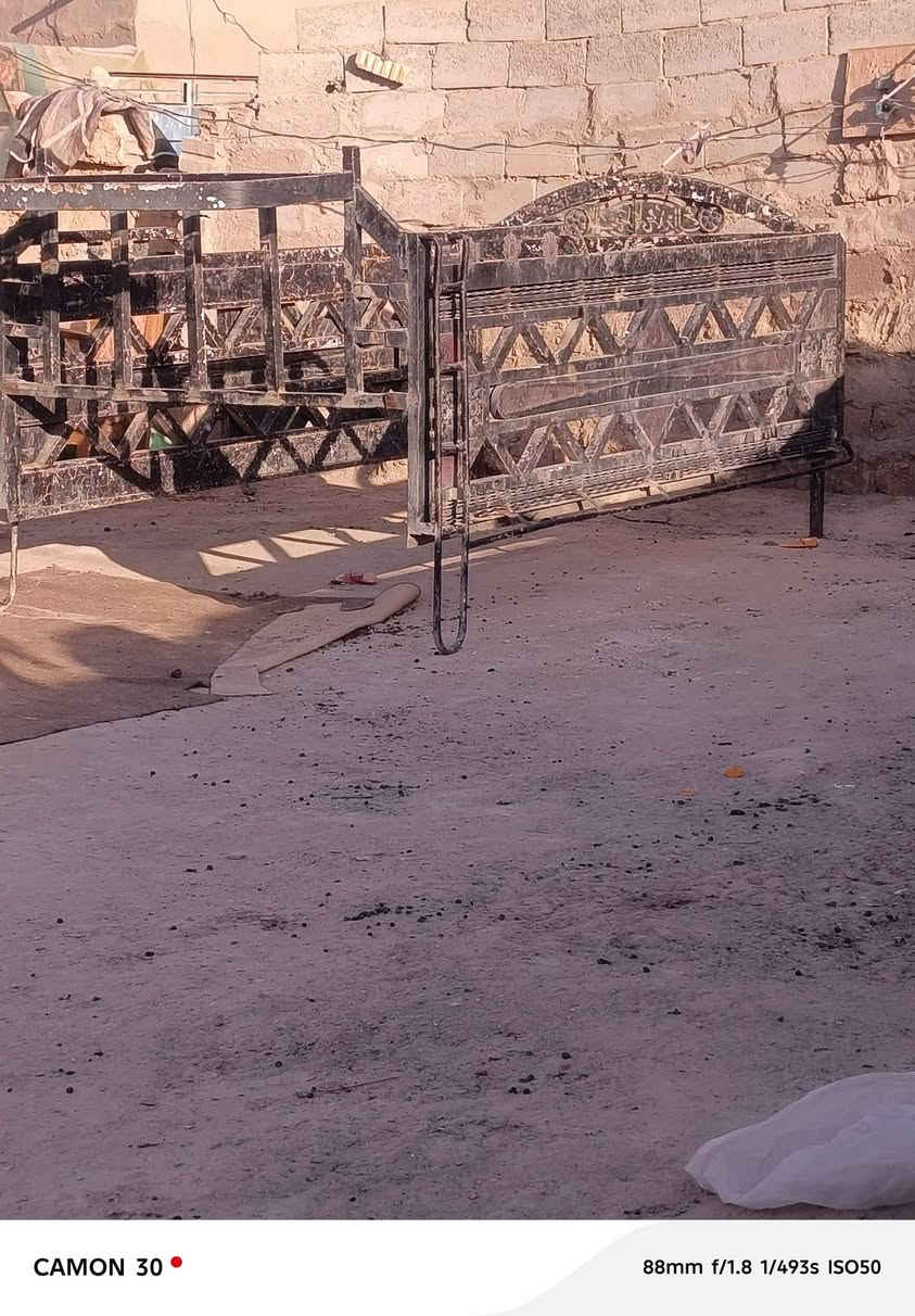 سلام عليكم محجر كيا للبيع العنوان الكوفة البراكية السعر 350وبيه مجال ***********
