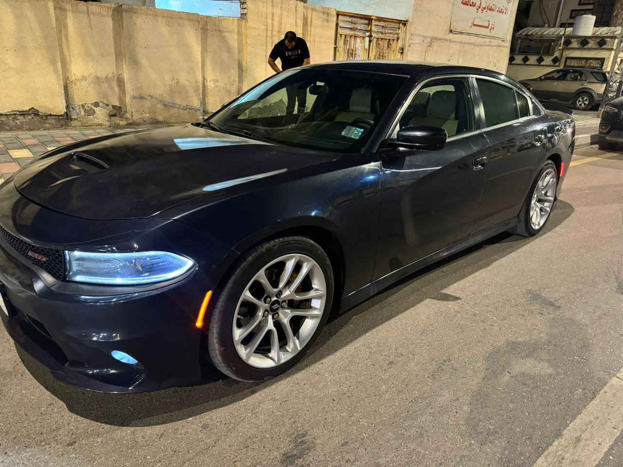 السلام عليكم جارجر ١٩ اصل
السيارة محدثة جي تي
ويل ٢٠ هيلكات
حدادية جديدة ماشية ١٢٤ الف كيلو
السعر ٢٠٠ وبيها مجال مكان السياره ناصريه 
الضرر جاملغ وبنيد
للاستفستر اكثر الاتصال ***********
