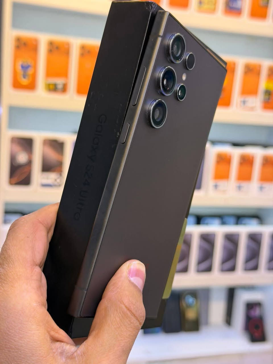 كلكسي S24 الترا اسود  ذاكره 512 عشوائيه 12 +12
غراضه كامله اصليه مطابقه شرق اوسط نضيف جهاز
مستعمل شهرين جهاز بعده جديد  مع ضمان 
للبيع او مراوس جهاز شرط الفحص ضمان سنه شركه جبال
نضافه 100%  دبل شريحه  سعره 975 الف جهاز مكفول 
 *********** مكاني كربلاء
