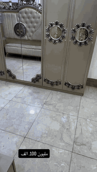 غرفه نوم GOLD ملكي لون ذهبي ماركه 8قطع  السعر مليون 100 الف مع شد والن...