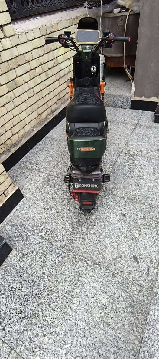 دراجة شحن X900 اخو جديد
مواصفاتها

1 خمس بطاريات

2 بطارية 32 امبير

3 شاحنه جديدة الاصلية

4 استعمال خفيف دراجة جداً نظيفة

5 دراجة بلاد ما مبدل شي بيهادراجه شحن

X900

2026 موديل

ما مبدل شي بيها 

5 بطاريات

32 امبير

بريك خلف وامامي

بلوتوث سماعات بيها صوتها عالي

وبيها بك يعني ترجع للورا

4 نمر وسريعه

تمشي مسافه بعيده توصلك 50 الى 60 كيلو متر 

نشره ليليه بيها

وبيها صندوق وياها شاحنه

اضويه عالي واناصي عاليات ضواها
خذيتهاصارلي شهر من خذيتها 

كلشي ما بيها بعدها جديده اخو الجديد 
المرغوب والدراجه شما تندعم ما يصير بيها شي بعتبار مدرعةدراجه شحن

X900

2026 موديل

ما مبدل شي بيها 

5 بطاريات

32 امبير

بريك خلف وامامي

بلوتوث سماعات بيها صوتها عالي

وبيها بك يعني ترجع للورا

4 نمر وسريعه

تمشي مسافه بعيده توصلك 50 الى 60 كيلو متر 

نشره ليليه بيها

وبيها صندوق وياها شاحنه

اضويه عالي واناصي عاليات ضواها
خذيتهاصارلي شهر من خذيتها 

كلشي ما بيها بعدها جديده اخو الجديد 
المرغوب والدراجه شما تندعم ما يصير بيها شي بعتبار مدرعة
السعر 490 وبيها مجال للطيبين 
للاستفسار الاتصال على الرقم ***********
