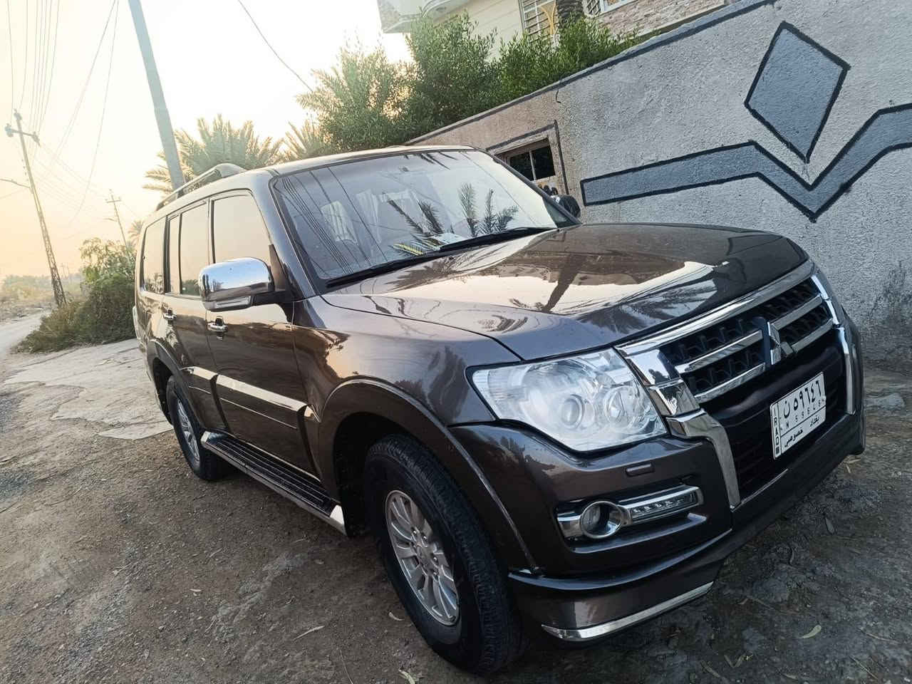 سلام عليكم
باجيرو 2010 محدثه 2017  مكينه 3500 مصبوغه عام مكفوله من الجفية والگلبة رقم بغداد بأسمي شادلها منظومه غاز جديدة . تخم تاير  , تبريد شغال ثلج ,تدفئه شغاله   مكينتها بيها تنقيص قليل السعر 110 وبي مجال  ***********  مكاني ديالى بعقوبه
