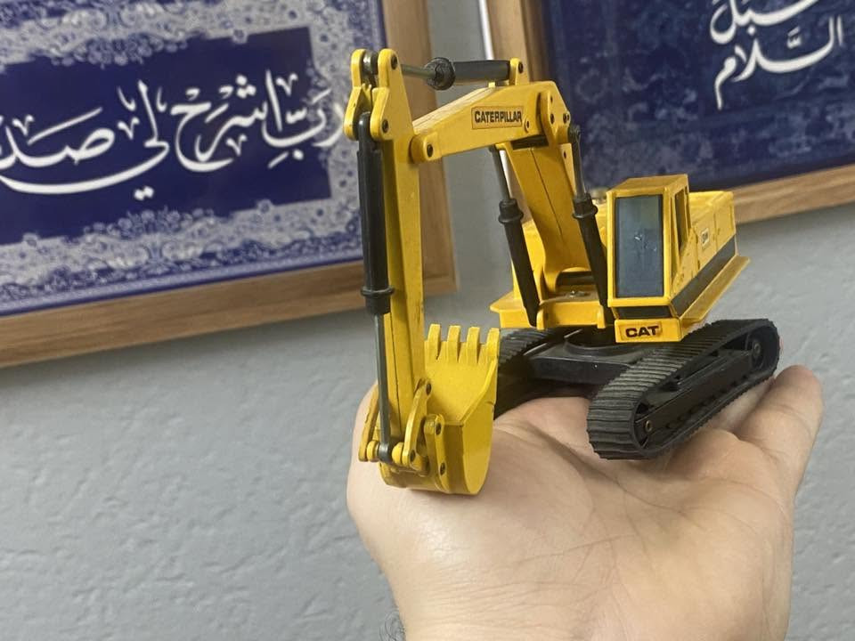 متوفر للبيع
حفار حجم ٥٠
اسبانية lDA
سعر ٥٠ الف 
يوجد توصيل


**إذا كنت صاحب هذا الإعلان وتريد حذفه لأي سبب، رجاءا أرسل رسالة إلى الدعم الفني**