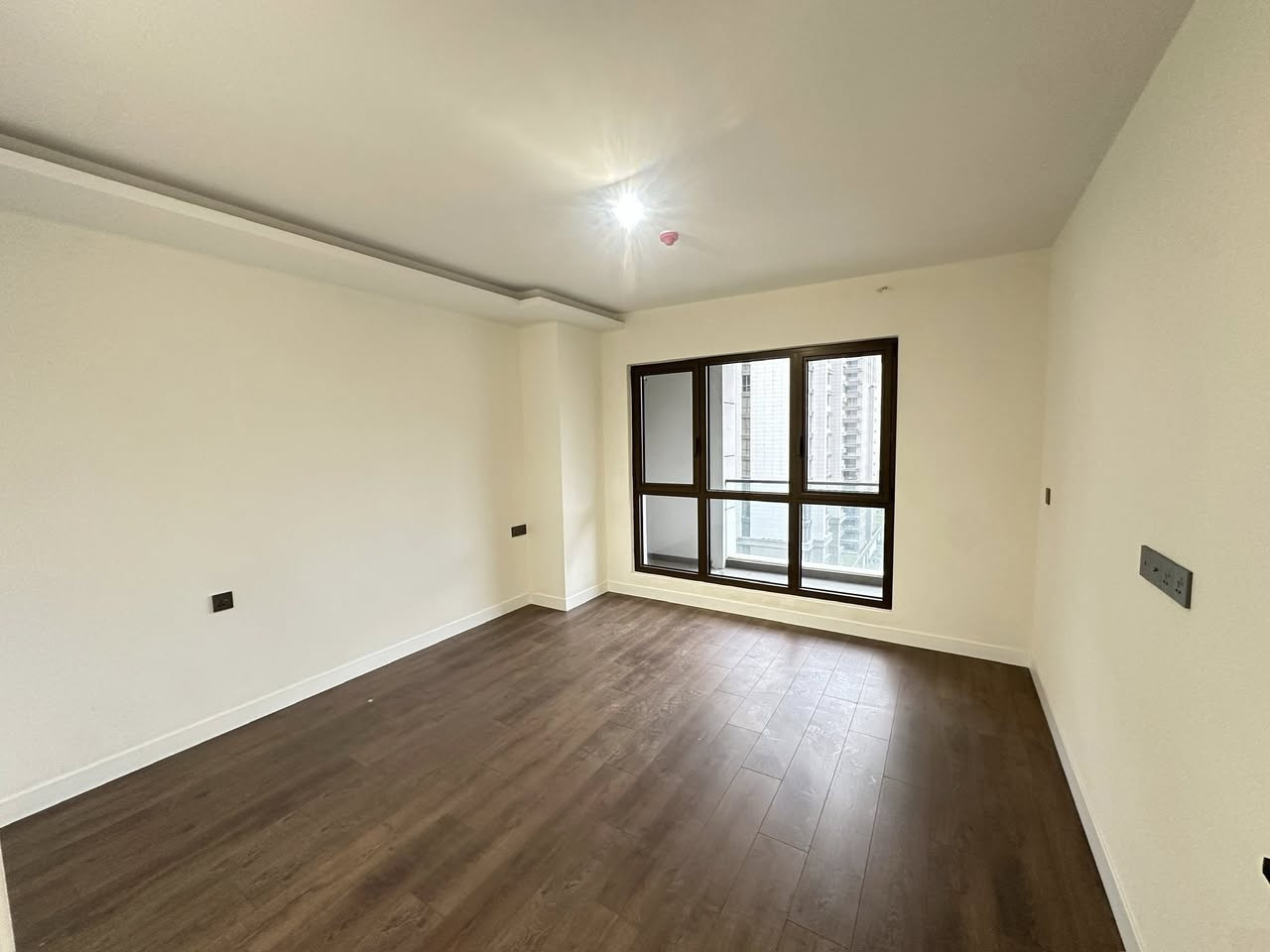 Boulevard one bedroom for rent 600$ 
WhatsApp *********** 

Bulvar üzerinde tek yatak odalı daire kiralık 600$
WhatsApp ***********

شقة بغرفة نوم واحدة للإيجار في شارع بوليفارد، 600 دولار أمريكي
للتواصل عبر واتساب: ***********

بۆلیڤار یەک ژووری نوستن بۆ کرێ ٦٠٠$ 
واتسئەپ ***********
