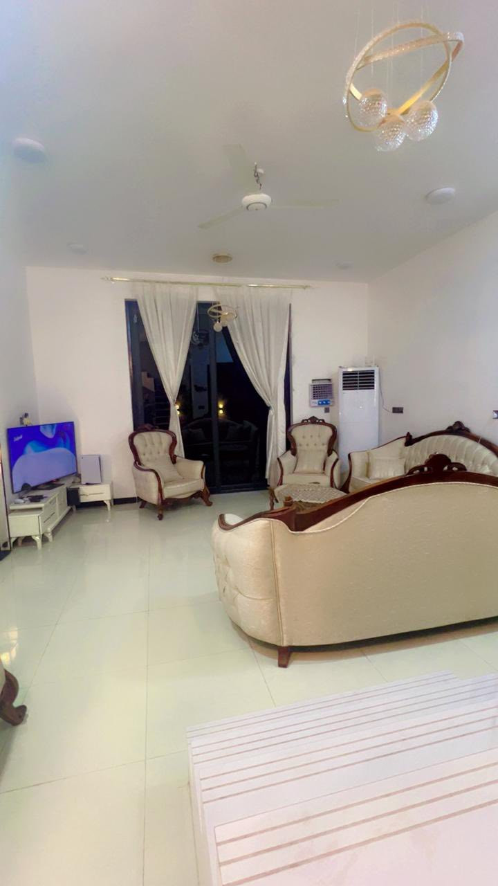 يالله السلام عليكم
دار طابو زراعي سند حديث 25
مساحة 200م
بناء حديث طابق واحد 
غرفتين نوم صالة كلدور  بناء درجة أولة 
العنوان حلةبابل زوير الغربي
يبعد عن الكورنيش 100م 
استفسار☎️***********:::::***********
