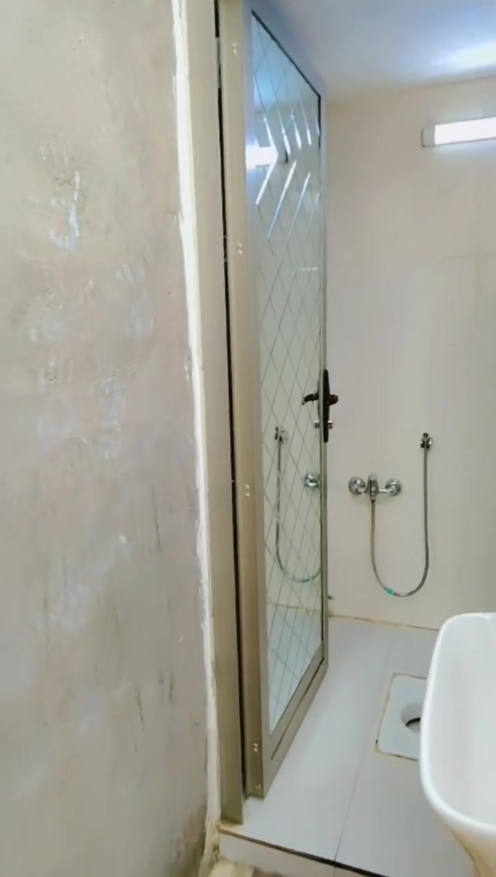 دار للبيع مساحه 100م واجه 50 نزال 20
طابق واحد

بناء درجه اولى سبالت وغاز وكامرات تاسيس دفن

يحتوي البيت على غرفه نوم ومطبخ حار وبارد 

غرفه استقبال مفتوحه على الصاله يعني شكد ميجيك خطار متهتم طرمه صغيره ومدخل على الصاله ومدخل على الاستقبال

العنوان، البلديات حي التراث الزراعي قرب مطعم الهلالي السعر135فقط

للاستفسار الاتصال على الرقم ***********
