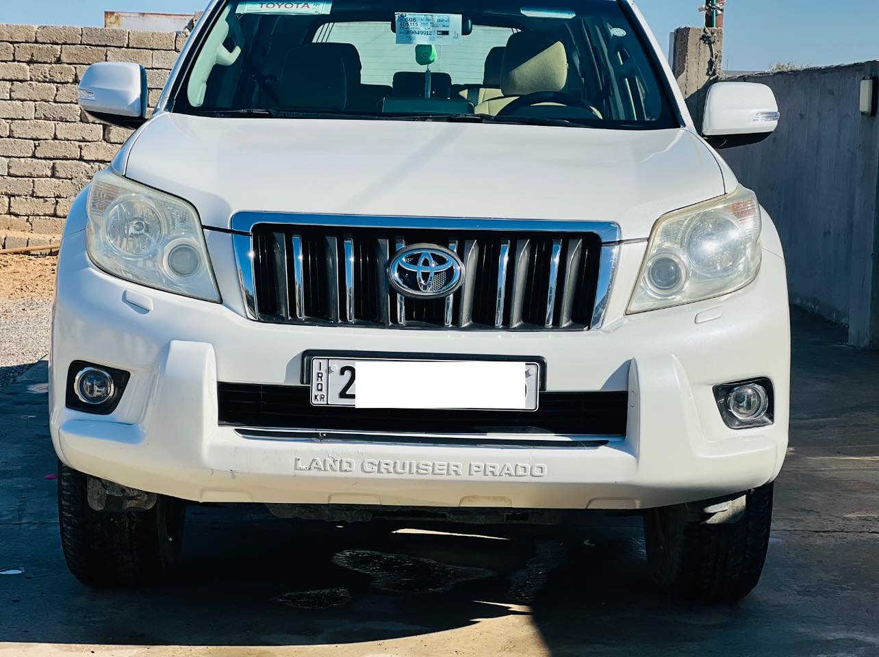 السلام عليكم 

برادو 2012 
TX.L
كفاله عامه 
محرك + كير 
شرط الفحص 
ماشيه 167 الف حقيقي 
بدون صبغ 
فقط بارد قليل جداا شبر بالجنطه 
وشبر بالباب 

شوف العين يبري الذمه 
موجود سونار وافحص بكيفك 
صلاح الدين /ببجي
السعر (230) وبيها مجال قليل 
 
***********
