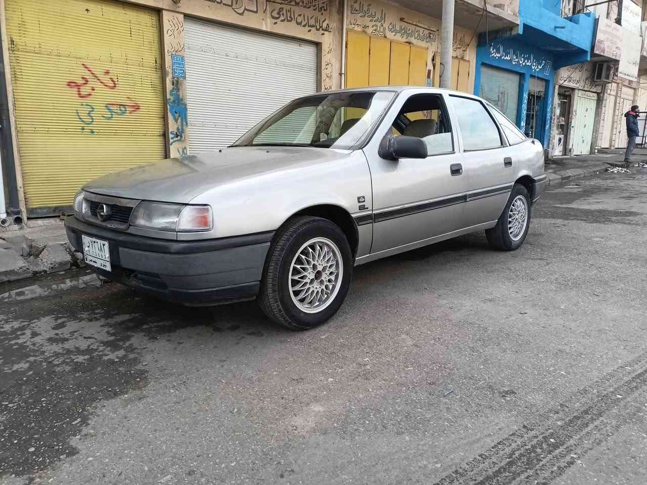 السلام عليكم.؟ 
اوبل فكتر مديل 1992✅
حجم المحرك 18✅
سنويه عظم 2029 تنتهي ✅
كابون بانزين بيهاااا.؟ ✅
السيارة مصبوغه جماليه بيها ملاحظة معجون قليل.! ✅
كير محرك شرط.. ✅
مابيهااا ( اي ضرار شرط.. ✅
داخل نضيف 100٪... ✅
طخم امامي +خلفي جديد شرط ✅
السعر 45 بيهاا مجال شيء بسيط للطيبين. ✅
اذا مو شراي لاتكسر بيهااااا 
الرقم (***********)
الرقم (‏‪0775 859 7448‬‏) 
الله يرزق الجميع انشاء الله ♥
