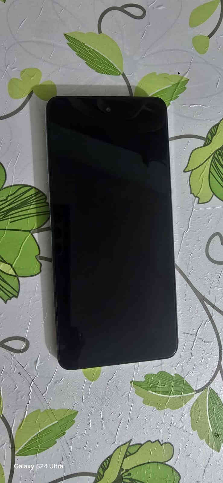 السلام عليكم تليفون تكنو POP9 بس مفتوح من الكارتون مستخدم جداً قليل جديد شخط مابي مواصفاته حلوه بصمه بالشاشه ذاكره 16 و رام 512 كامره الأساسيه 13 وبطاريه 5000 اندرويد 14  وسعره 90 وبي مجال شووويه ... مابي شاحنه ولا كارتونه 
هذا رقمي للتواصل ***********
