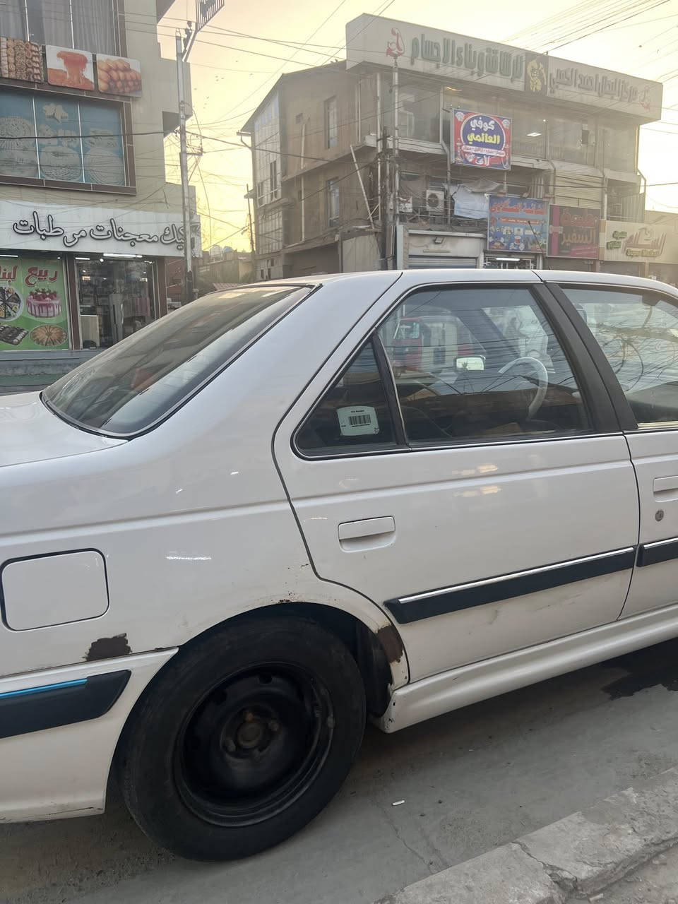 سلام عليكم بيجو بارص موديل 2015 مكفولة من ضربة بس الباب الخلفي مال سايق موضح بصورة هزة جديدة رقم انكليزي السيارة بيهة خيط تبخير المكينة نص عمر عليهة تخم تاير جديد العنوان زعفرانية سعرهة ٥٢ وبيهة مجال تجي تفحص وشوف سونارهة موجود واذا تريد دخلهة سونار عادي 
تواصل وتساب وتساب وتساب وتساب فقط ***********
