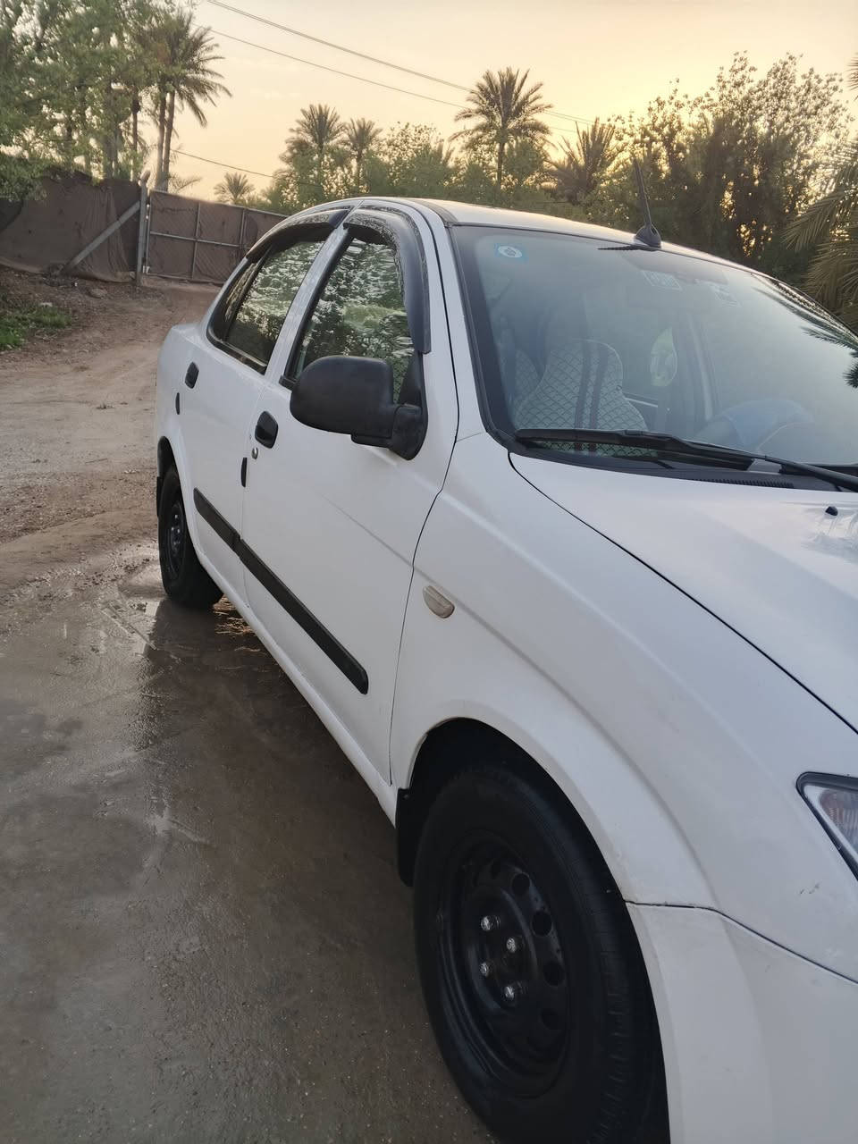 السلام عليكم
طيبة موديل  13رقم واسط مكفولة بس الدوس معمره  مكينة وكير خير من الله تبريد عاطل  حدادية 70بالمية مكان نعمانية راعيها يريد تحويل 
السعر 45وبيها مجال
***********
