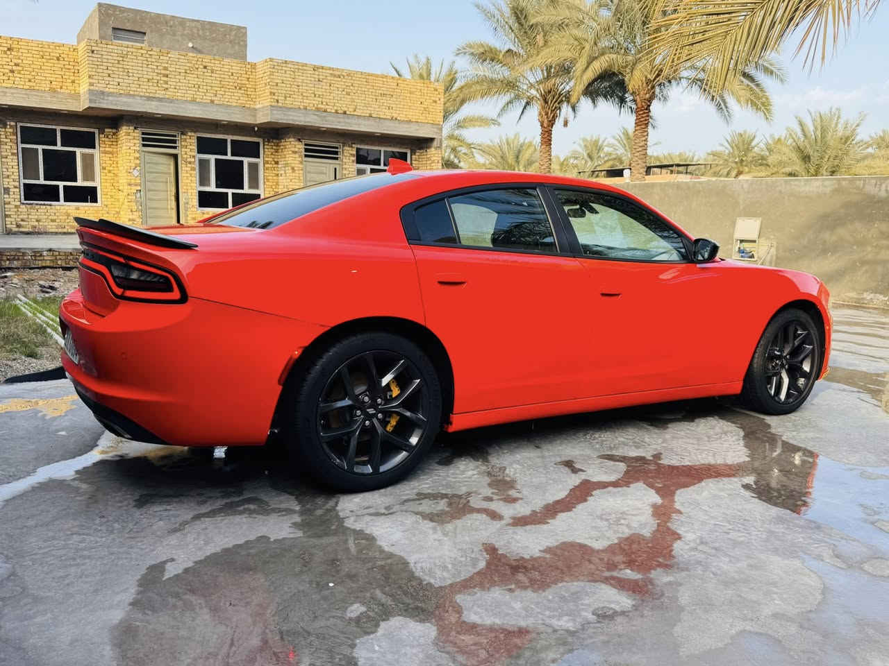 السلام عليكم 
جارجر2023 لون برتقالي حادثها جاملغ وباب مبدلات اصليات نفس لون بدون قطره صبغ ودعاميه ولايتات مالتها الاصليه جديده بالكارتون ماشيه24 الف مكانها بابل السعر262 وبيها مجال قليل ***********
