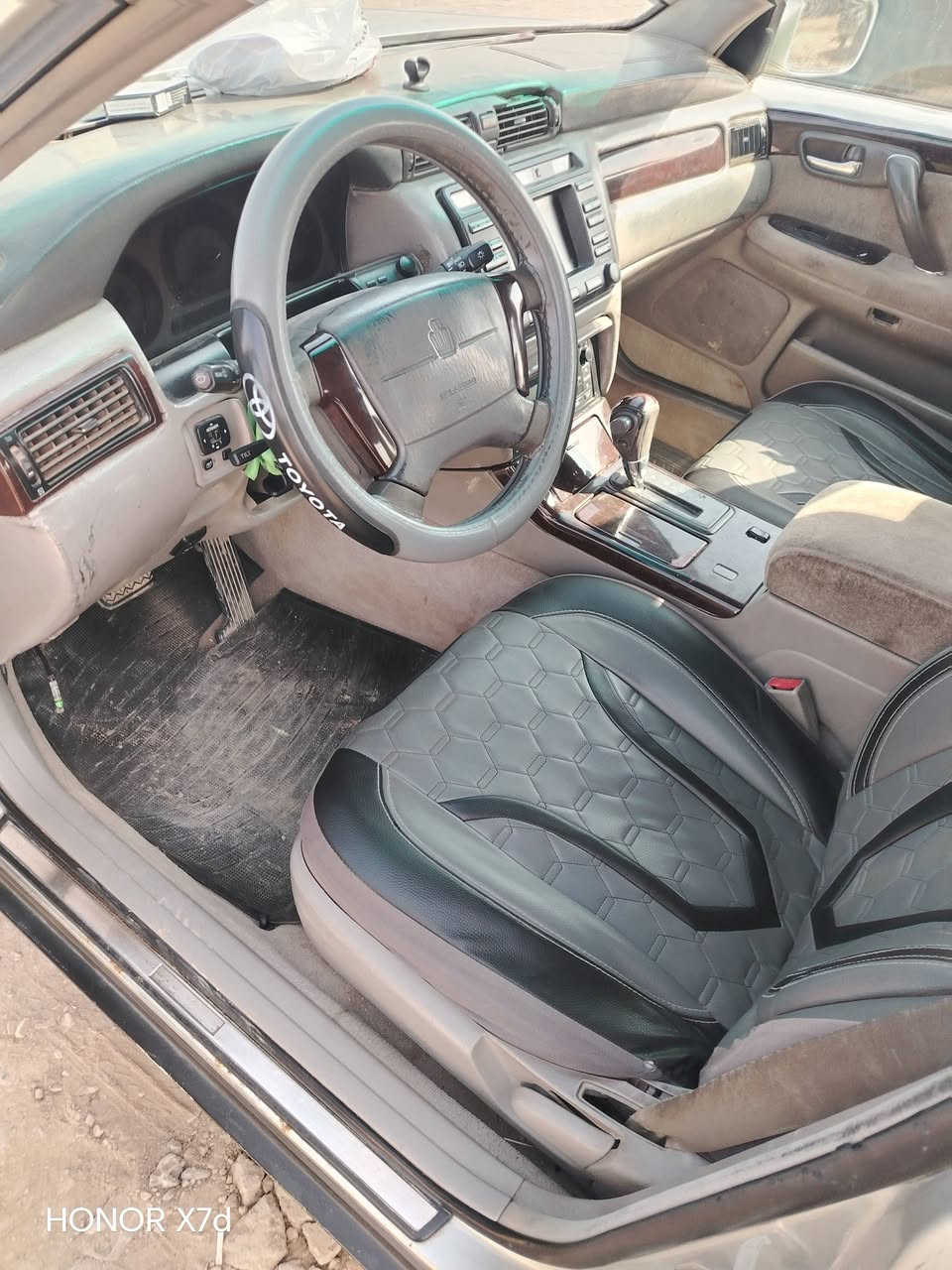 ملكه مديل 2000مكفول كص ونقل وتحويل مباشر رقم بغداد السعر 105وبيه مجال ***********# ***********عنوان ذي قار قظاء الفجر
