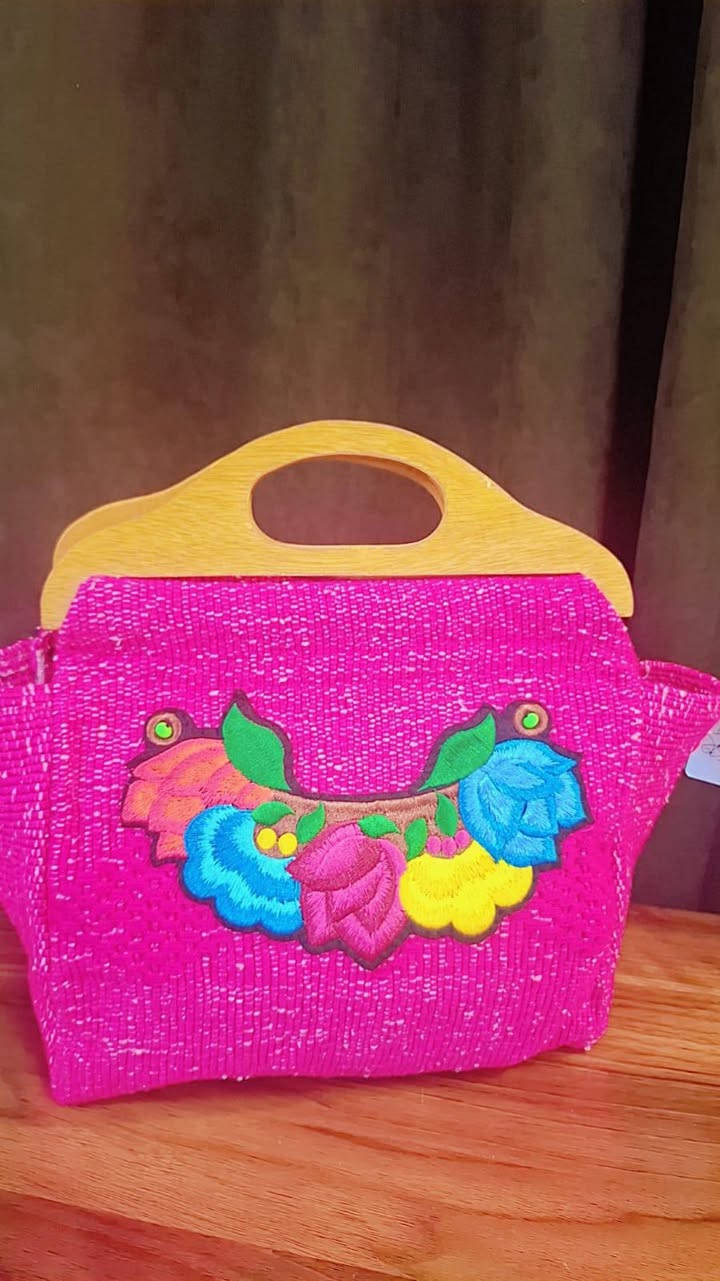 بأسعار مناسبة جدا 
متوفر توصيل


**إذا كنت صاحب هذا الإعلان وتريد حذفه لأي سبب، رجاءا أرسل رسالة إلى الدعم الفني**