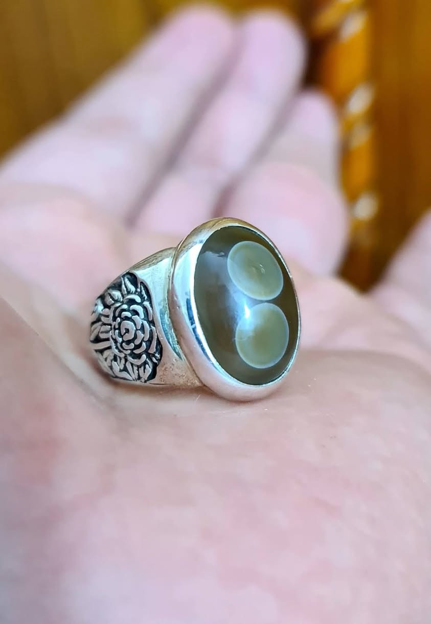 للبيع سليماني عينتين زيتوني تحفة
صياغة ثقيلة يدوية يوجد توصيل ان شاء الله قياس الخاتم 
(21)


**إذا كنت صاحب هذا الإعلان وتريد حذفه لأي سبب، رجاءا أرسل رسالة إلى الدعم الفني**