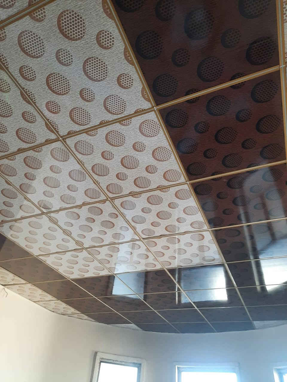 هذا جزء من شغلي سقوف ثانوي
  وتغليف جدران وديكورات
 ان شاء الله ينال اعجابكم👍👍
 شغلي تزريف 60* 60 ليزر هندسي
 السرعة في العمل 🕚وظمان وجودةالعمل درجة أولى
 شغلي داخل الموصل لتوصل
  الرقم الهاتف ***********
 حاليا متفرغ
         بسعر مناسب جدا 💵
