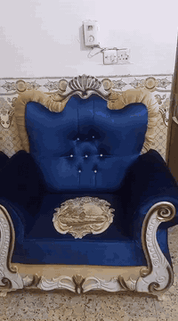 عشر مقاعد للبيع ب 500 تواصل 07814504449 واتساب او ماسنجر