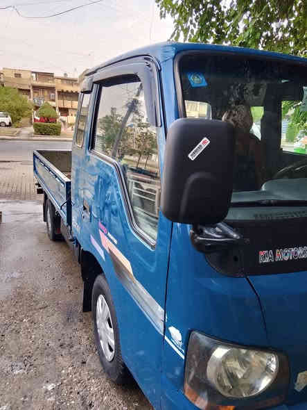 السلام عليكم كيا ام عيون قلاب للبيع موديل 2001 رقم بغداد إنكليزي سنويه 30 مشروع وطني هزه جديده مكفولة من الضربه والكص والتبديل مكينه وكير واكسل مكفول مكينه 3000 لا صرف ولا بخار شاصي مكفول تخم تاير صدر جديد كهربائيات كله شغاله سياره جاهزه السعر 80 وبيه مجال مكاني بغداد مدينة الصدر الشراي يخابر *********** غير متواجد على الفيس
