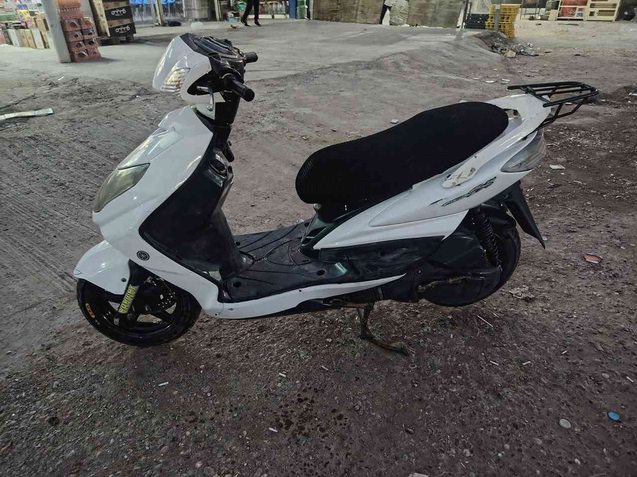 السلام عليكم
سكنس فحل ياباني صار ٣شهر نازلة رمبة
سعر مليون *********** رقمي
دراجة كاملة اي نقص مابيهة
مكينة جديدة طابوكة برغي ما مفتوح بيهة
