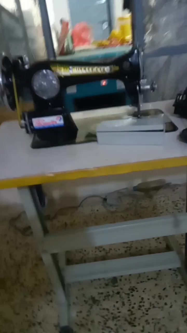 مكينة خياطة جديده كامله ب٥٠ قفل بغداد الحرية
***********
