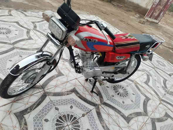 السلام عليكم دراجه للبيع اوراق وكيل خلدون موديل 15          ***********
