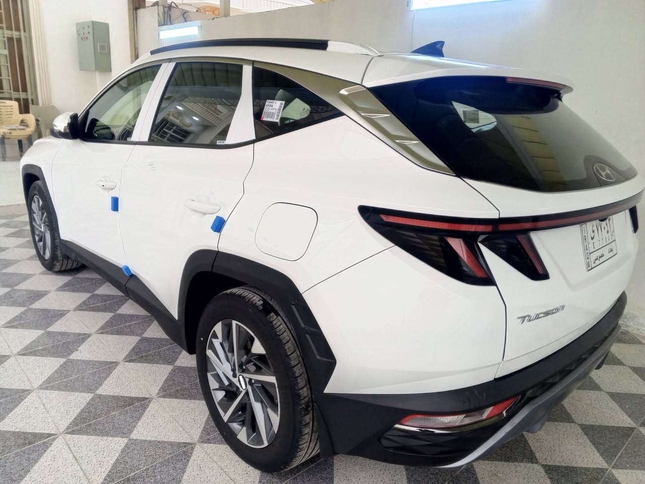 هونداي توسان 2022 خليجي
كفاله عامة من ضربة وصبغ وتبديل 
ماشية 66 حقيقي  
فول مواصفات ماعدة البانوراما 
4 بصمات + تشغيل عن بعد 
داخل اوف وايت 
كشنات 2 كهرباء + جلد 
مود درايف  3 انظمة قيادة 
هندبريك بصمه 
شاشة كبيرة كار بلي 
تبريد قطعتين 
مري شفط 
اشاير ترحيب 
بردات خلفية 
شحن لاسلكي +3 منافذ شحن 
حساس امامي خلفي 
اريل نفكيشن 
مانع انزلاق 
لد نهاري + لايت زنون + لد عند التدوير يمين ويسار 
سبير منازل + بردة صندوك 
محرك وكير كفاله بوضع الشركة 
تايرات الشركة جواها 
بيها شخوط بسيطة بل بنيد  خباثة  موضحات بل صورة 
السعر 205 وبيها مجال 
مكاني بغداد التاجي 
***********
