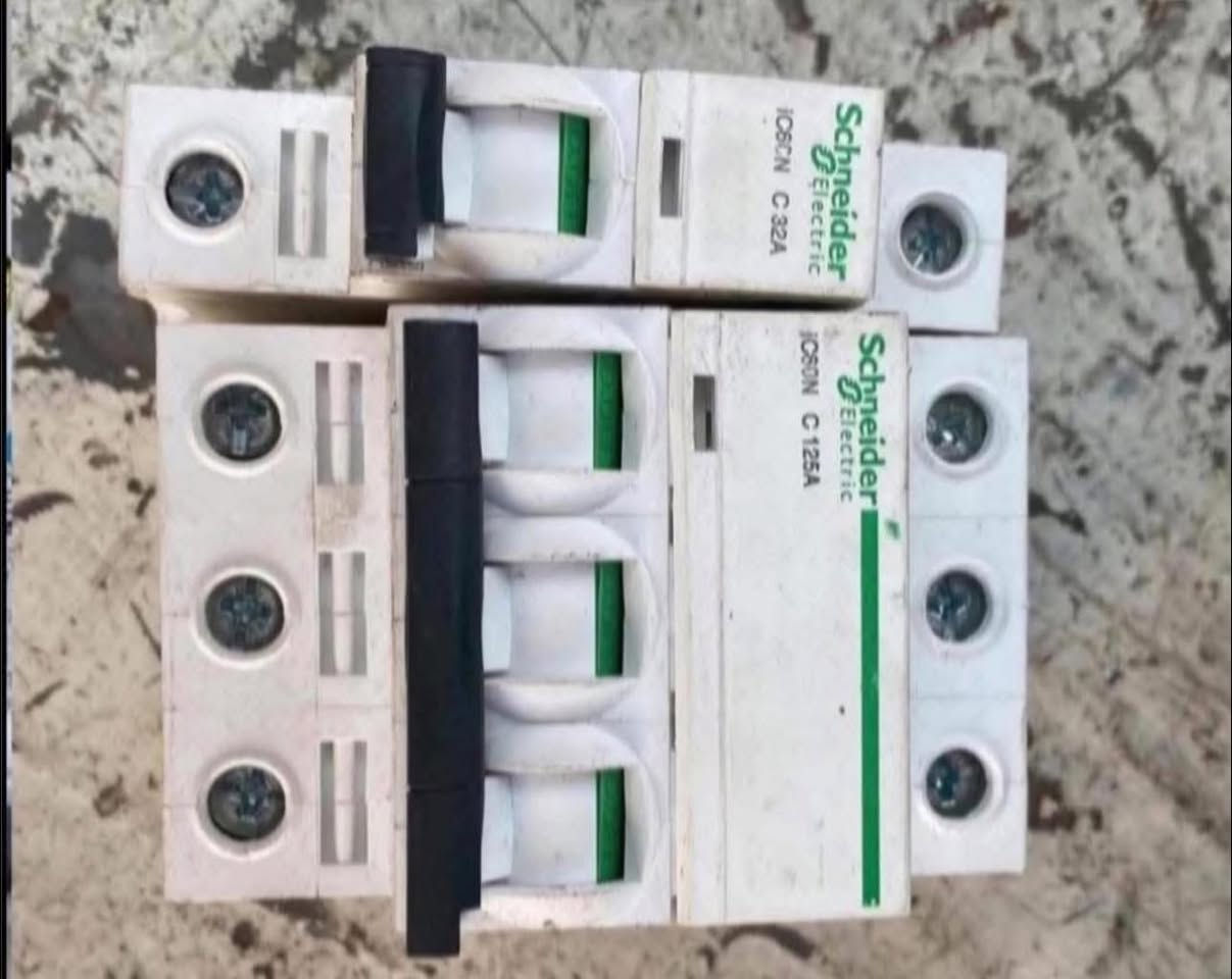 ألسلام عليكم يتوفر
جوزة شنايدر فرنسي مفرده 👈٣ ألاف 👉

منيجر شنايدر فرنسي ثنائي 👈٧  ألف 👉

منيجر شنايدر فرنسي ثلاثي  👈١٢ ألاف 👉

جوزة دورمن أنكليزي مفرده 👈٢٥٠٠ ألف  👉

منيجر دورمن أنكليزي ثنائي 👈٧ ألاف  👉

منيجر ثلاثي دورمن أنكليزي 👈١٢ ألف 👉

شورجه عكد النصارى 

👈توجد خدمه توصيل لكافه ألمحافظات 👉

***********
