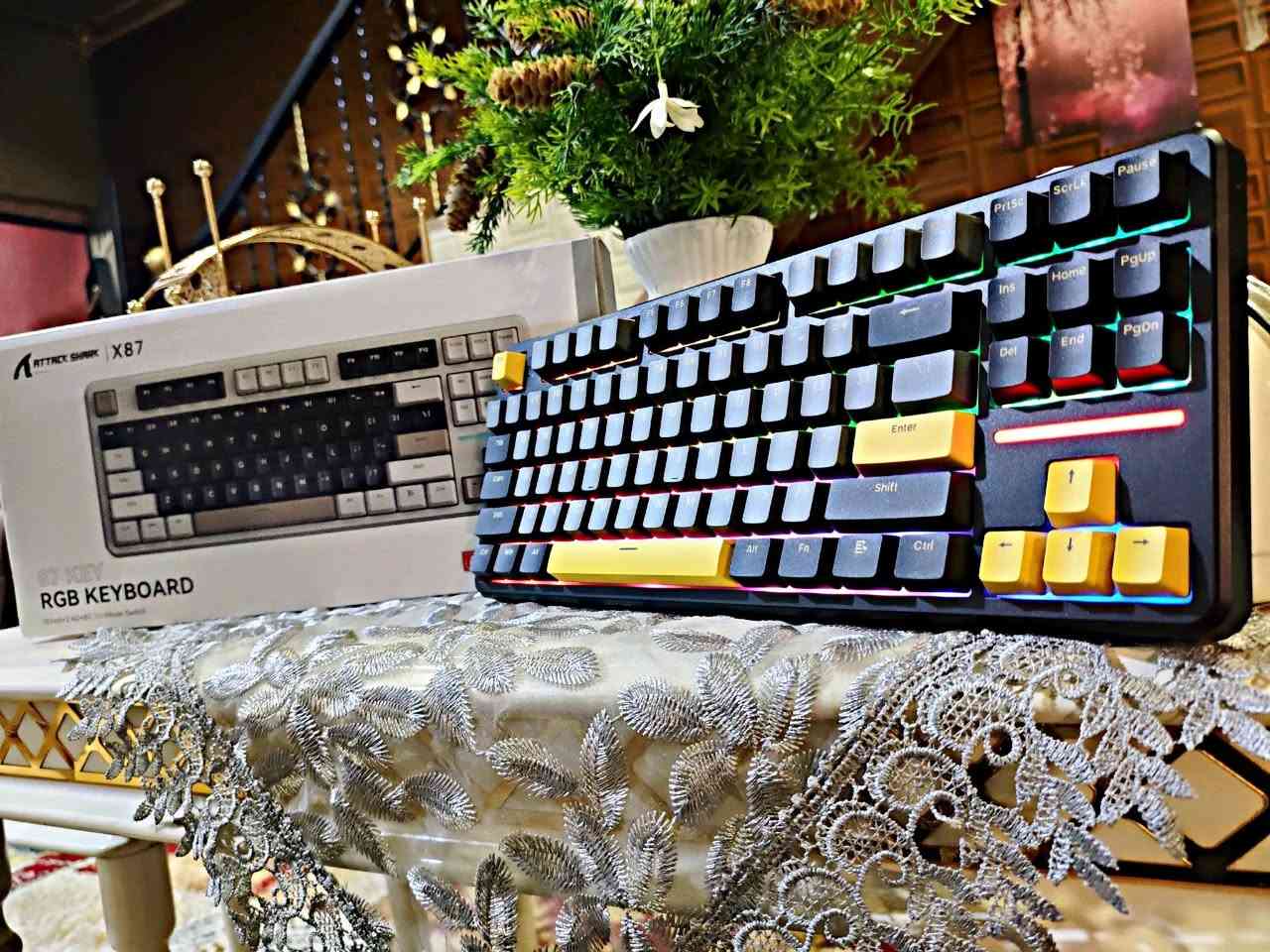 كيبوردات + ماوسات للبيع
Keybord Attak Shark X87 . 75% Size . black 
سعره 50 الف 

( Mouse Attak Shark X3 pro )
8k poling rate ( wired )
4k poling rate ( wireless )
سعره 50 الف
(ملاحظة ) بماوس الاتاك شارك قبل اسبوع بدلت كلكات افضل من الي كانت موجودة بي وصار افضل بل اداء و باقي مواصفاته كدامكم بالصور 

Keybord Redragon Shiva white 
سعره ٢٥ الف

mouse Asus Tuf Gaming M3 
سعره ٢٠ الف 

اذا كلهن اساهلك بالسعر ♥️🌹

بغداد - الدورة


**إذا كنت صاحب هذا الإعلان وتريد حذفه لأي سبب، رجاءا أرسل رسالة إلى الدعم الفني**