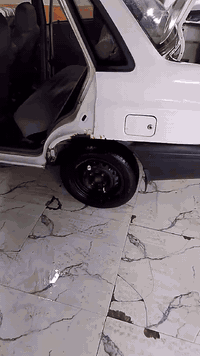 السلام عليكم سايبا2011 للبيع مكينه لا تبخير ولا تنقيص الكير مكفول السياره مكفوله من ضربه وصبغ عدا الدواير والدوس بيهن خياس كما واضح بتصوير السنويه لل30 سياره بسمي ثاني يوم مداور ولاربع مطلوبه سياره مكفوله من كلشي كير ومكينه واصوليات السياره حلوه وجاهزه تبريد ثلج التراي مالتك من بغداد للبصرة السعر 33وبيه مجال بسيط للشراي المكان كربلاء لاتصال على الرقم *********** واتساب موجود
