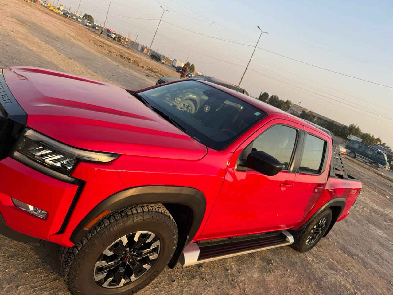 السلام وعليكم  
سياره.     نيسان فونتيره موديل.  2024
حادث فقط سرقه بنيد وجاملغ
مكينه ٦سلندر  ٣٨٠٠ تنفس طبيعي يعني بانزين عادي
تتفهة تبريد شغال
ماشيه ١٧ ميل 
فول مواصفات ما عده الفتحه
السياره كامله من كلشي 
رقم الشمالي اربيل مرقمه معفي من الضربه 

مكان السياره بغداد العامريه 
السعر ٢٤٠
***********
