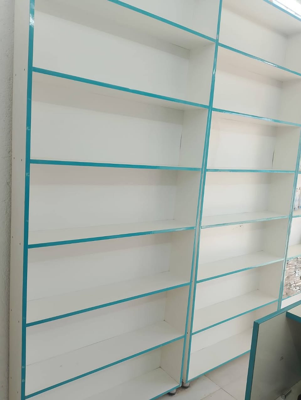 فاترينات للبيع العدد 2 تفصال مفصل الوحده 150الف مامستخدمات
ارتفاع 250cm
عرض 100cm
نزال 20cm
مكاني ناصريه سوك الشيوخ


**إذا كنت صاحب هذا الإعلان وتريد حذفه لأي سبب، رجاءا أرسل رسالة إلى الدعم الفني**