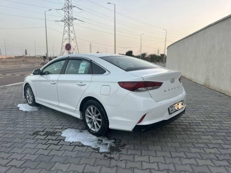 سلام عليكم  
سوناته 2020  
سياره جاهزه كير محرك حداده كفاله تبريد ثلج تخم تاير جديد محرك 2400 دوش شاشه كامره  كشنات جلد تدفئه تبريد مرايات شفط شاره مرايات نضام يكو تحكم ستيرن 
سياره جاهزه احله من الصور
رقم اربيل تريد وكالة او تحويل السعر115$ قفل 
العنوان بصره📍
اخوان اني مكلف بالنشر رقم صاحب السياره
ابو رضا .. السياره مو سعرها ابداً لاكن محتاج لغرض عمليه 
***********
