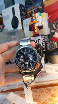 ساعة • أوربية • أصلية