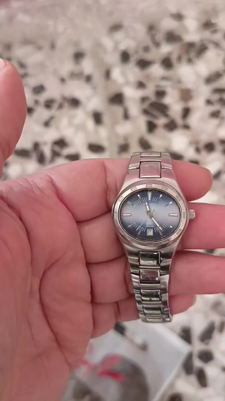 ساعة فوسيل نضافه100 
(20الف)


**إذا كنت صاحب هذا الإعلان وتريد حذفه لأي سبب، رجاءا أرسل رسالة إلى الدعم الفني**