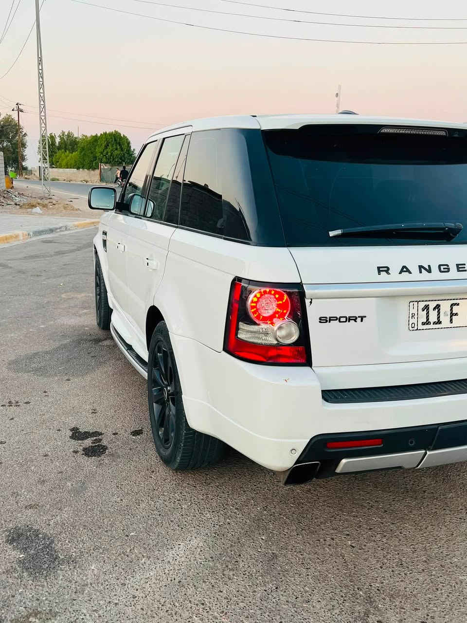 رانج خليجي موديل ١٣كفاله عامه عدا رصعات السعر ١٤٠وبيها مجال مكاني بصره 
***********
