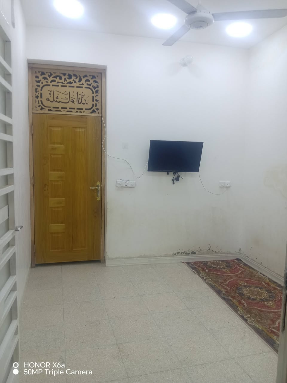 40 متر للبيع زراعي مكاتبه
البلديات اول فرع من شارع 20
البيت عالي عن الشارع متر
يتكون البيت من حوش صغير وتواليت خارجي
واستقبال وصاله ومطبخ حار وحمام داخلي
الطابق الثاني باقي 10سوف ويكمل
المنطقة مي مجاري كهرباء انترنت رصيف
باقي التبليط قريباً
السعر 38 مليون وقابل للتفاوض بالمعقول
للاستفسار المراسلة واتساب فقط
***********
