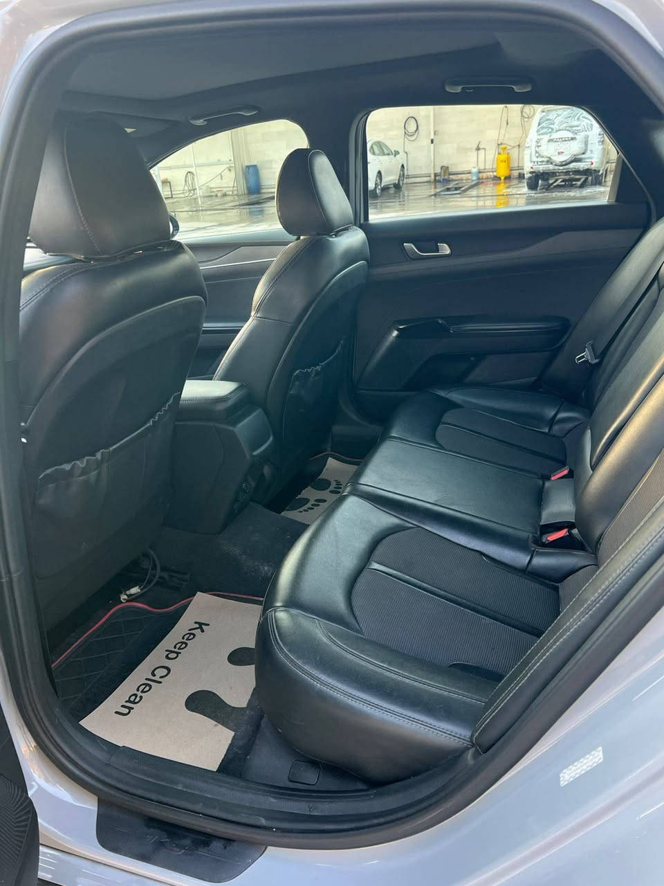 Kia K5 GT-Line
كي فايف جيتي لاين 2022 

رقم اربيل باسمي   سنوية وهزة كله جديد

 اللون اسمنتي

بـدووون اربـااك 

المحرك 1600 تيربو

ماشية 37 الف

بانوراما 

تشغيل عن بعد

رادارات امامية وخلفية وجانبية 

نقطة عمياء 

قيادة ذاتية :::::::::::

دخول ذكي

كروس مثبت سرعة 

شاشة كبيرة 

شحن لاسلكي 

هند بريك كهربائي 

بصمة 

اشاير بالمري 

كامرة دواره

4 انظمة قيادة 

اوتو هولد 

ترحيب 

كشنات تدفئة كهرباء 

داخل جلد اسود  

وارد أمريكي حادثه بنيد تبديل   وبارد بسيط. جداً بالباب السكن  

 ( صور الحادث مع السونار موجود )

 السعر خاص شراي يتصل لو يراسلني
*********** 

مكان سياره بغداد/ العطيفية
