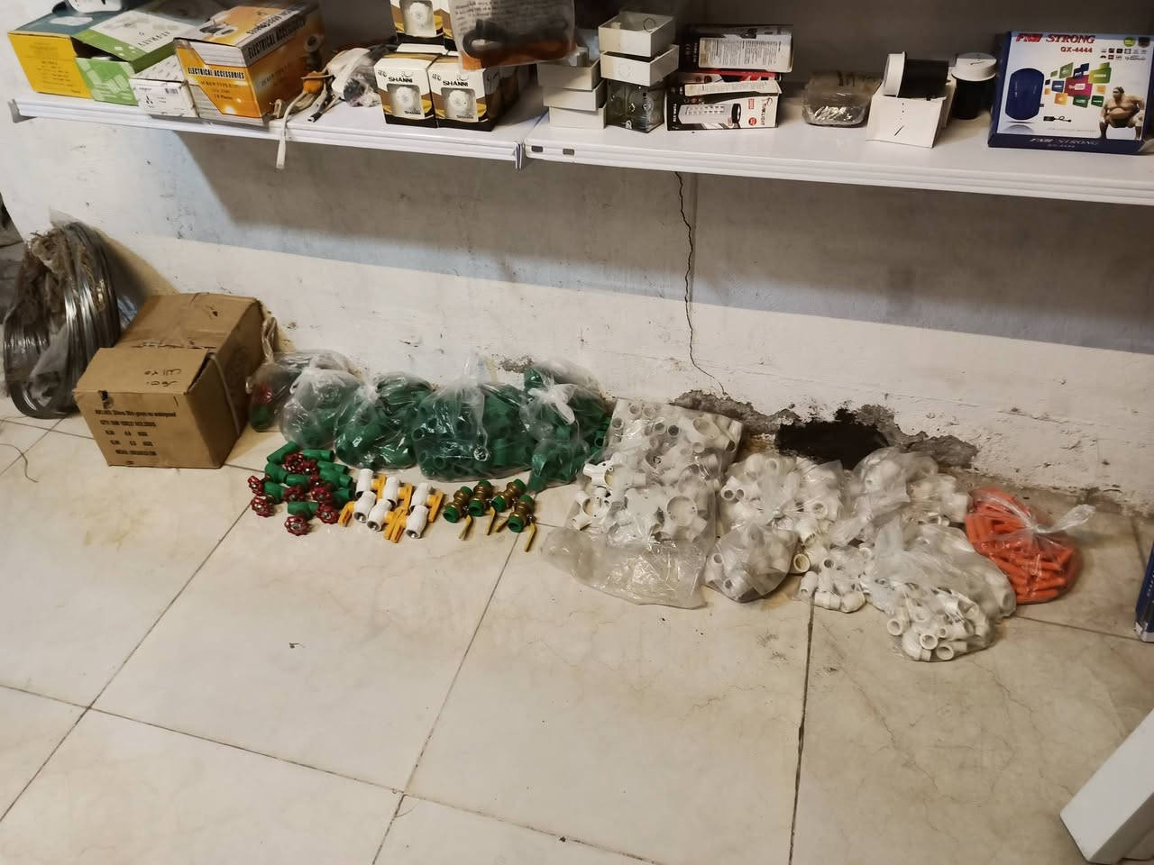 السلام عليكم 
يتوفر مواد انشائية وكهربائية في البصرة المعقل تعزيلة محل ابيع شلعة وحدة التواصل عالخاص


**إذا كنت صاحب هذا الإعلان وتريد حذفه لأي سبب، رجاءا أرسل رسالة إلى الدعم الفني**